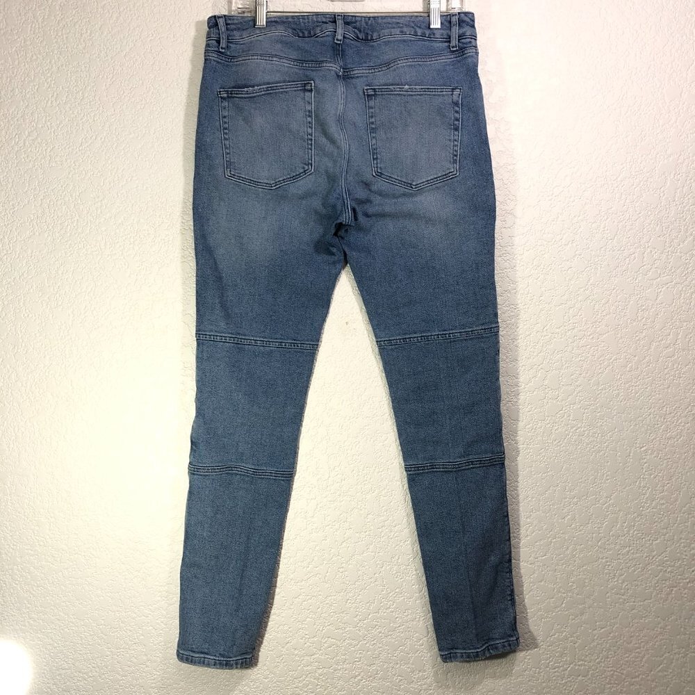 ASOS JEANS - Picture 3 of 6